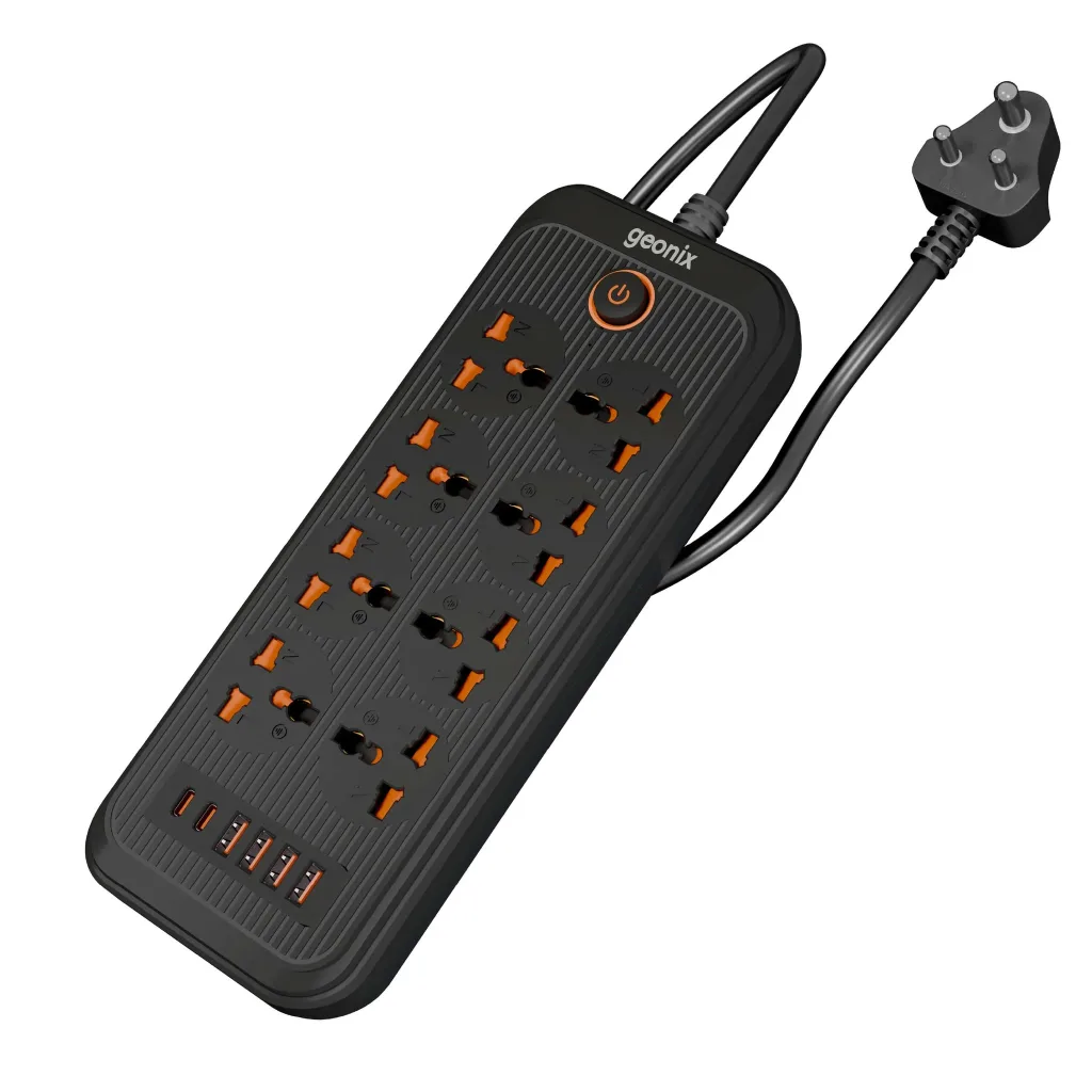PowerSpan U8 with 8 Universal Socket + USB-C Black