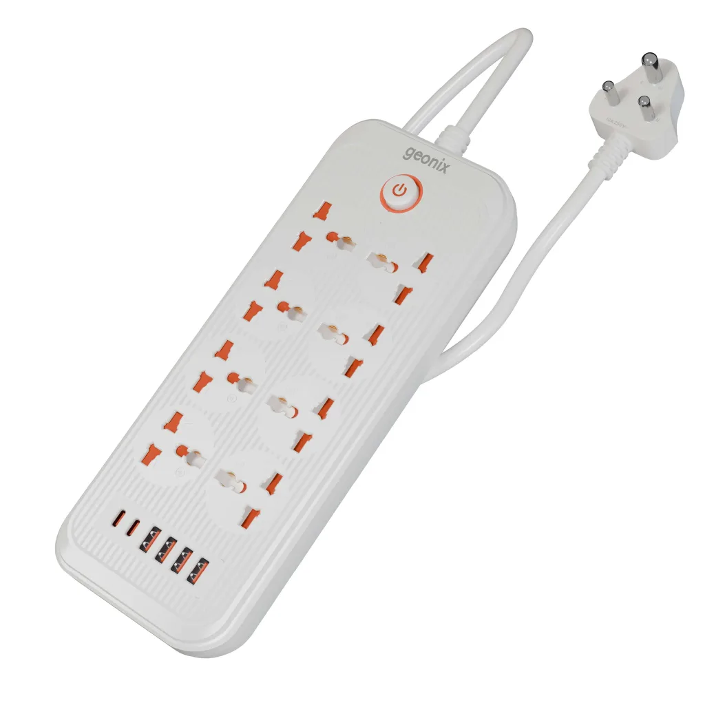 PowerSpan U8 with 8 Universal Socket + USB-C White